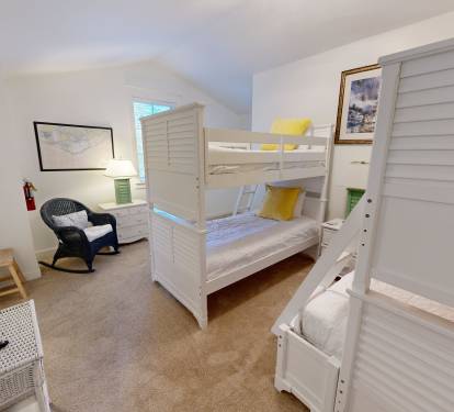 Guest Bedroom 2 (2nd Floor)