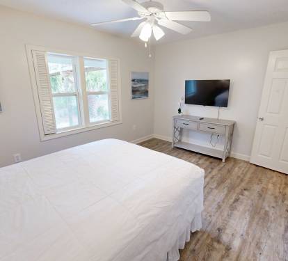 Bedroom 2 (1st Floor)
