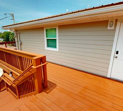 2nd Floor Deck