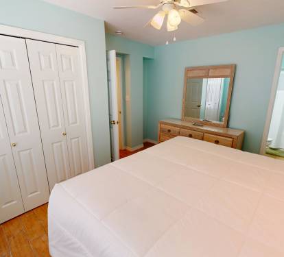 Master Bedroom (1st Floor)