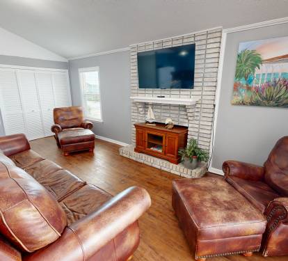 Living Room (2nd Floor)