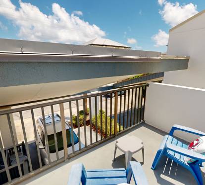 Balcony View (connected to Guest Bedroom 1)