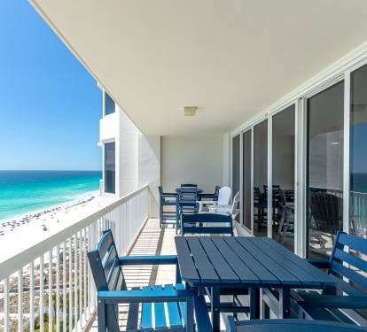 Step onto your private balcony and feel the ocean breeze as you dine with stunning turquoise waters stretching endlessly before you.