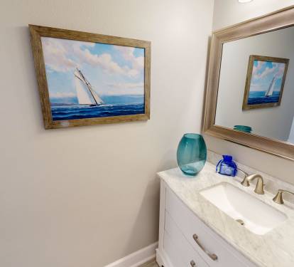 Guest Bathroom 2