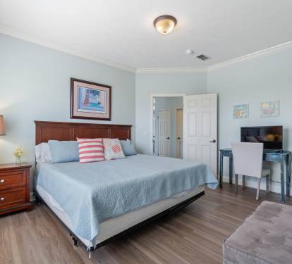 Guest Bedroom 2 (King)