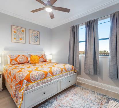 Main Floor Guest Bedroom (King)