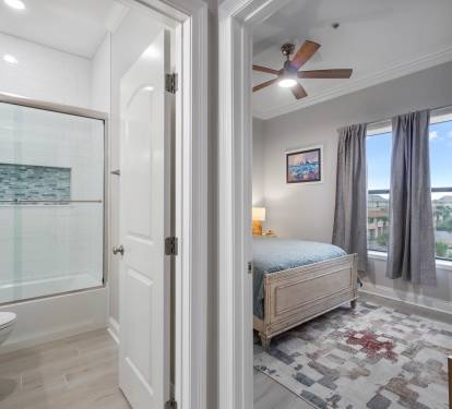 3rd Floor Guest Bathroom/Bedroom