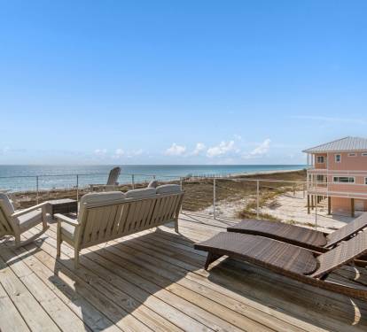 Top Deck Off Living Room