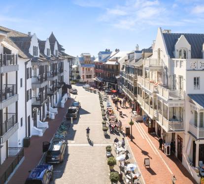 Spend an Afternoon Treating yourself on Main Street