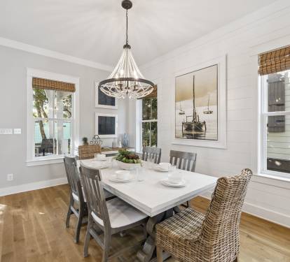 Gather in the Dining Area - Seating for 6