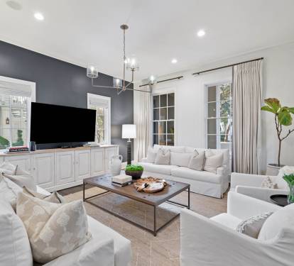 Living Room - Equipped with a Flat Screen TV