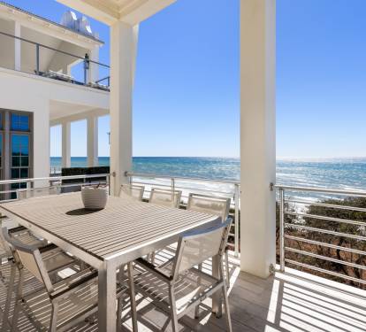 Enjoy seaside dining on your private terrace with panoramic gulf views and gentle sea breezes.