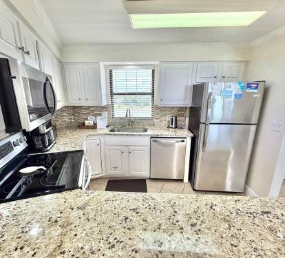 Full stocked kitchen