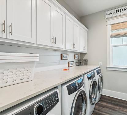 2nd Floor Laundry - Two Washers and Two Dryers
