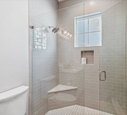 King Guest En-Suite - Walk-In Shower