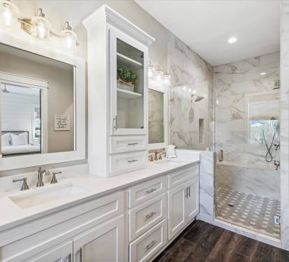 Primary King En-Suite - Dual Vanities & Walk-In Shower