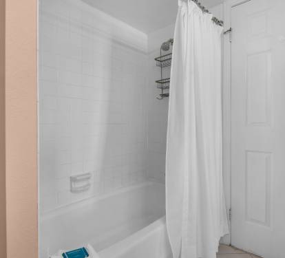 Bathroom 2 with Tub Shower Combo