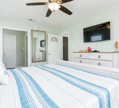 Endless Summer Primary Bedroom