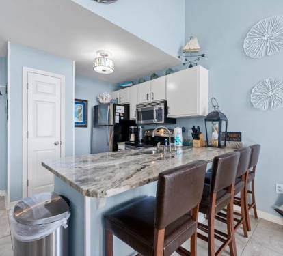 8 Grand Beach Penthouse 3 Kitchen
