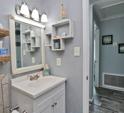 Dream Catcher Shared Hallway Bathroom