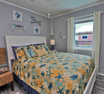Dream Catcher Bedroom 2 with Queen Bed