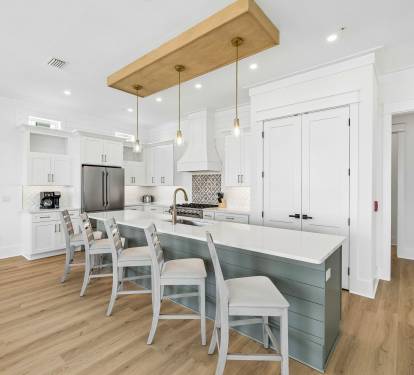 Spacious & Fully Equipped Gourmet Chef's Kitchen