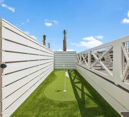 Practice Your Short Game on the Putting Green!
