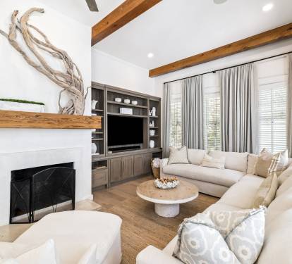 Spacious Living Area with Ample Space to Gather