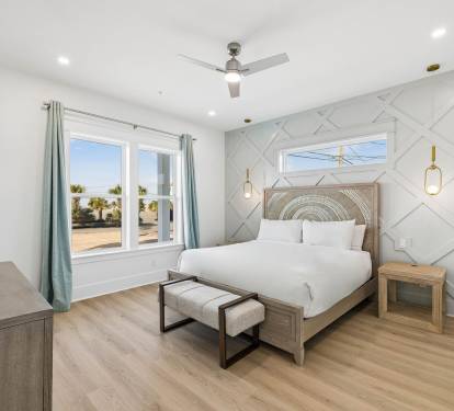 1st Floor - King Guest Suite