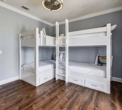 2nd Floor - 4 Twin Bunks