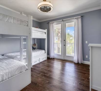 2nd Floor - 4 Twin Bunks