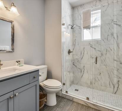2nd Floor - Shared Bathroom