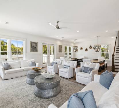 Ample Space to Gather & Entertain!