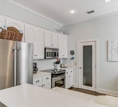 Kitchen - Complete with Ample Counter Space for Meal Prep
