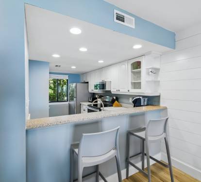 Spacious Kitchen with Bar Seating for 2