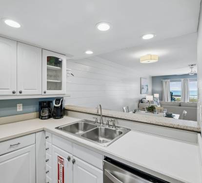 Fully Equipped with Stainless Steel Appliances
