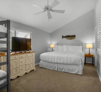 Bedroom 3 with King Bed
