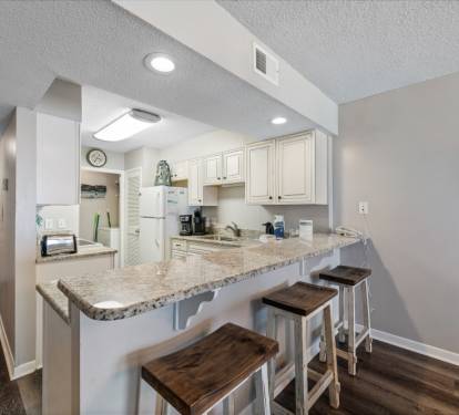 8 BD1083 DR