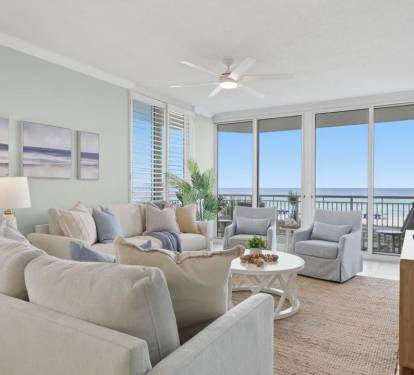 Living Room with a view of the Beach...