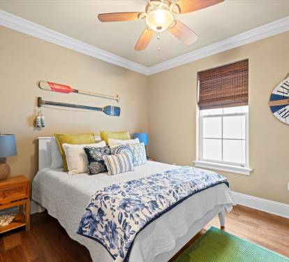 Guest Bedroom - Queen