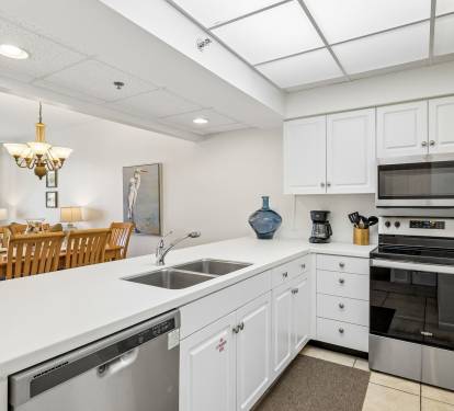 Ample Counter Space for Prepping Meals