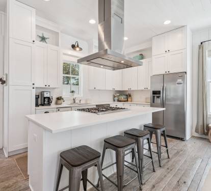 Fully Equipped Chef's Kitchen
