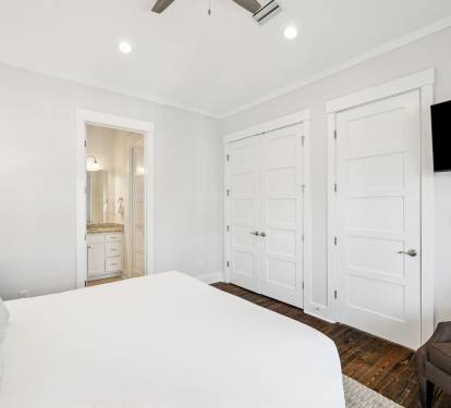 Primary King Suite - Balcony Access + Flat-Screen TV