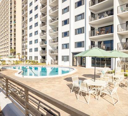 803 Emerald Towers-23