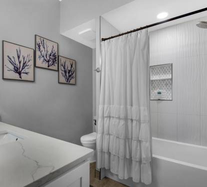 Bathroom 2 with Tub Shower Combo