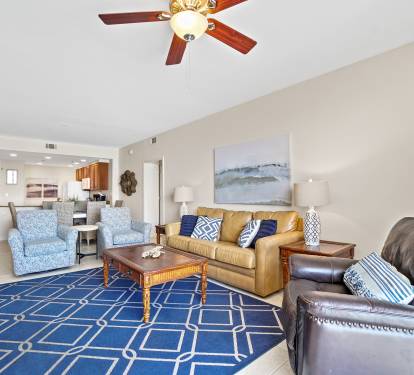 Spacious Beachfront Comfort