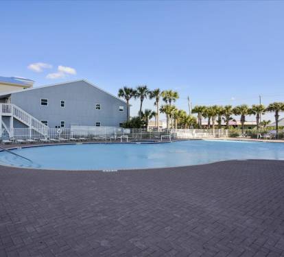 Amenity-Tidewater PCB Pool-DSC_3041.JPG