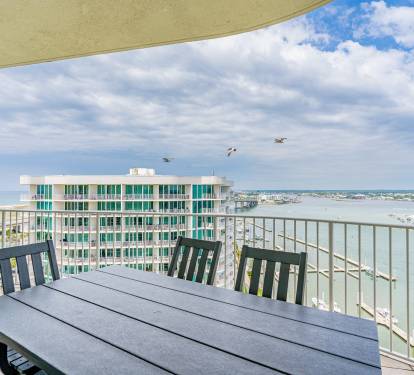 4 CAPHC1 BALCONY