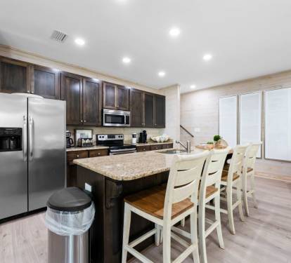Lil J's Getaway Kitchen Island Seating for 4