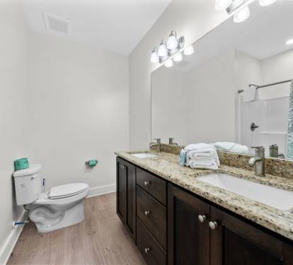 Lil J's Getaway Primary Bathroom
